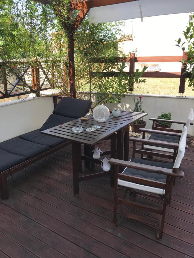 Apartment Michail Нікіті Екстер'єр фото