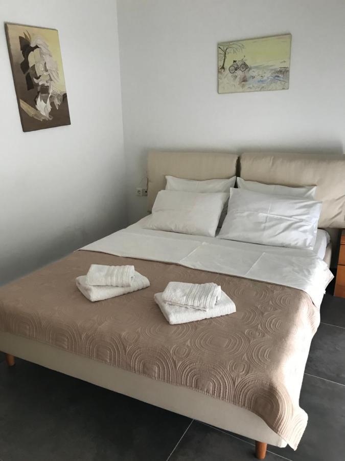 Apartment Michail Нікіті Екстер'єр фото