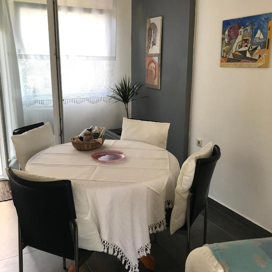 Apartment Michail Нікіті Екстер'єр фото